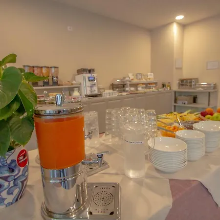 Ark Hotel 4*