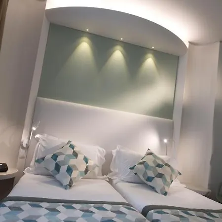Ark Hotel 4*